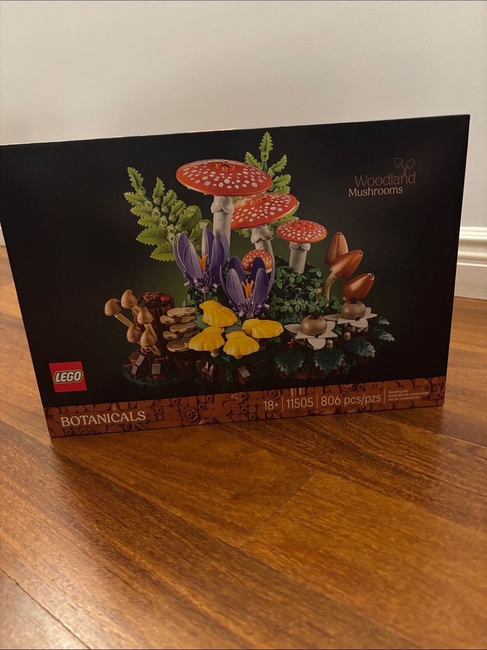 LEGO Botanicals Woodland Mushrooms Kit 806 Pieces